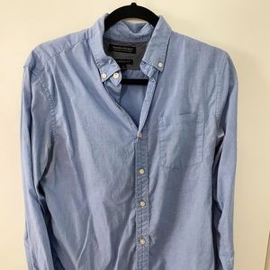 Banana Republic Camden Fit Men’s Button Down - Small
